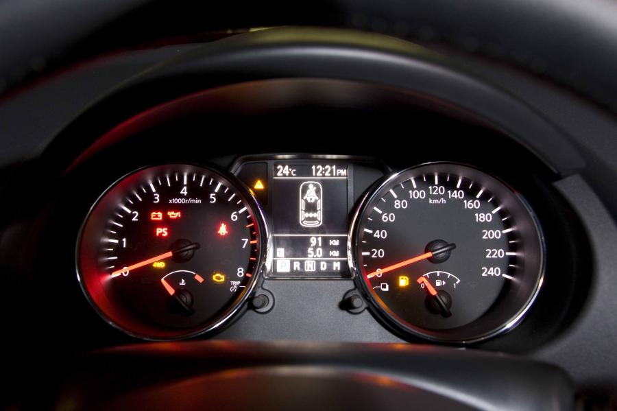  Nissan Qashqai 2010 года  (фото 18 из 204)